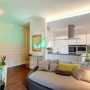  Apartment Galleria Eremitani Exclusive Elegant